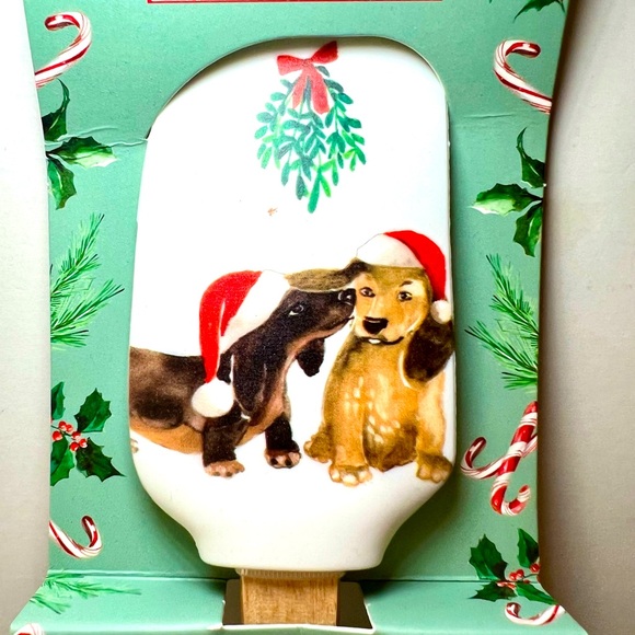 Ciroa Other - Christmas Dachshunds in Santa Hats Kissing Under Mistletoe + Tree Cookie Cutter